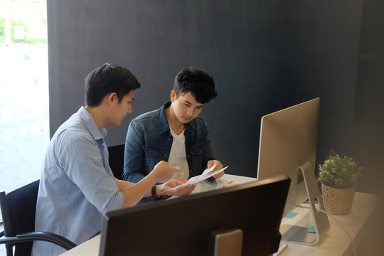 UX UI project concept, Programer Team development software with in computer and paper project with system analysis job.