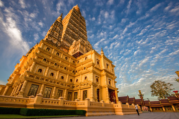 Wat Bang Thong(Wat Mahathat Wachiramongkol), a beautifully sculptured temple in good design, popular tourists worship and worship, located in Tambon Na Nuea, Amphoe Ao Luek, Krabi.