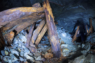 Сollapse of wooden supports in an abandoned underground mine