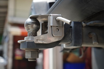 Car's tow bar design