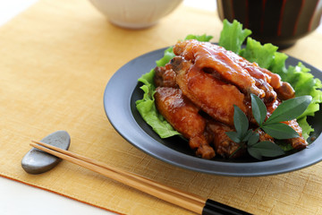 鶏手羽中照り焼き