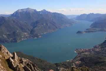 Fototapeta na wymiar Blick vom Monte Grona hinunter zum Comer See