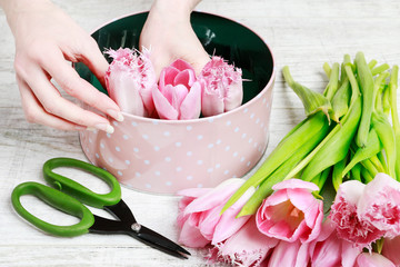 How to make beautiful dotted flower box with tulips, tutorial.