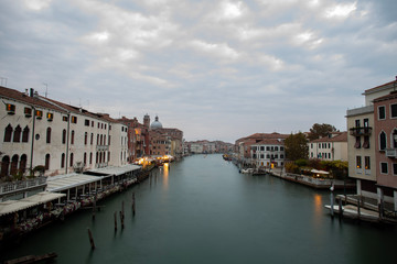 Fototapeta na wymiar Luci dell'alba - Venezia