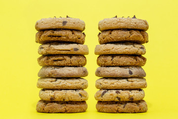  Delicious chocolate biscuits, American biscuits, with yellow background.