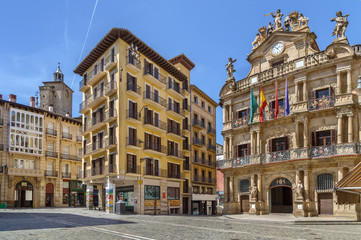 Fototapeta na wymiar Square in Pamplone, Spain