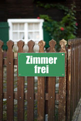 Zimmer frei