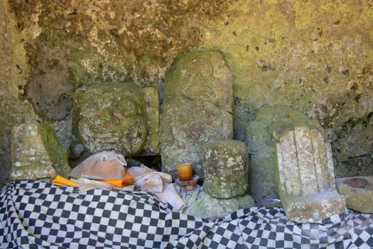 bali indonesia goa garba 12th century temple