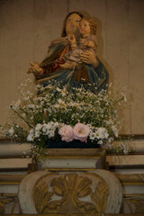 statue of virgin mary and jesus