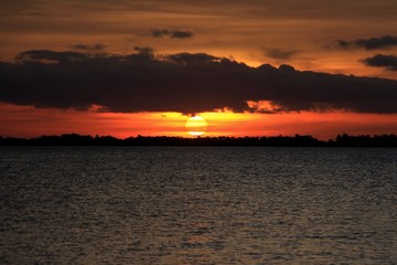 Fototapeta premium sunset under the clouds