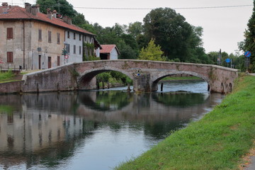 Fototapeta premium ponte di pietra a cuggiono 