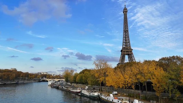 France, Paris, the Seine and the Eiffel Tower in the color of autumn