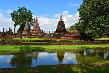 Fototapeta na wymiar Temples de Sukothai Thaïlande - Sukothai Temples Thailand
