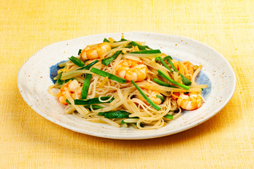 タイ風　焼きビーフン