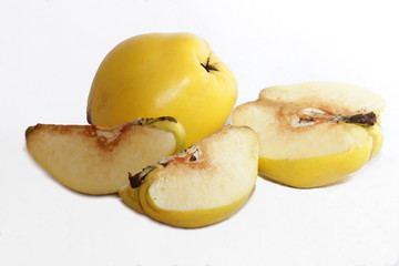 Naklejka na ściany i meble ripe quince without pesticides and slices