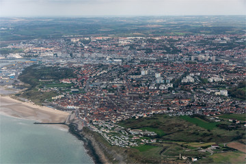 Fototapeta premium vue aérienne de la ville de Boulogne-sur-Mer dans le Nord de la France