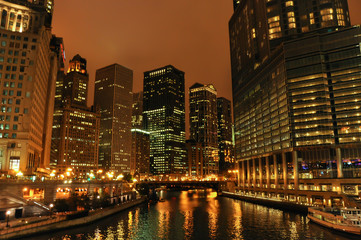 Fototapeta na wymiar Night view of Chicago