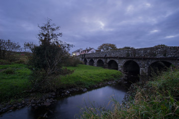 Fototapeta na wymiar Brücke in Doolin in Irland