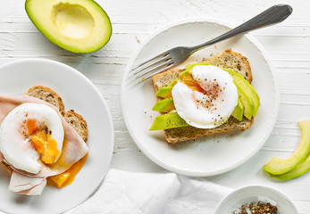 plate of poached egg sandwich