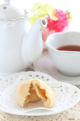 Crunchy white chocolate and Englist tea 