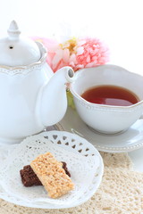 Crunchy white chocolate and Englist tea 