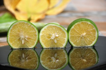Fresh lime  slices