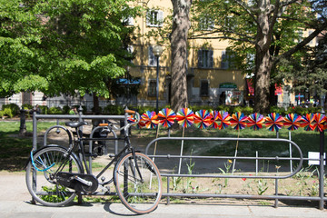 Fototapeta na wymiar Bike and decoration at the park