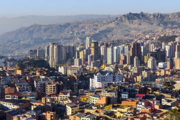 Fototapeta premium La Paz City view from Killi Killi lookout point, Bolivia