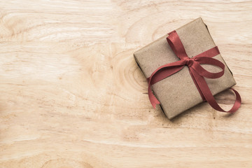 Fototapeta na wymiar gifts box and copy space flat lay for holiday season