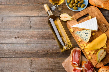 Italian food and white wine