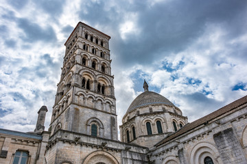 Fototapeta premium Cathédrale Saint-Pierre d'Angoulême