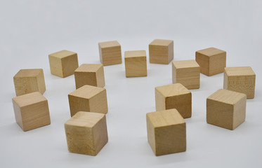 Würfel im Kreis. Teamwork, Strategie