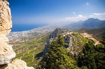 Schilderijen op glas Kyrenia Girne mountains and town from medieval castle, Northern Cyprus © Aliaksandr