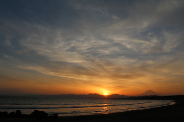 湘南の海と夕陽と時々富士山
