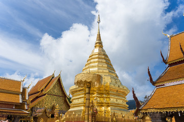 Fototapeta premium Wat Phra That Doi Suthep is a Theravada buddhist temple at beautiful near Chiang Mai, Thailand