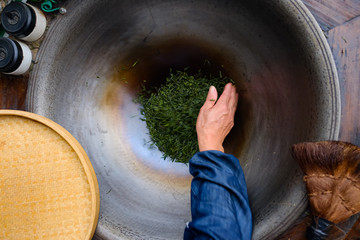 Tea production process by handmake