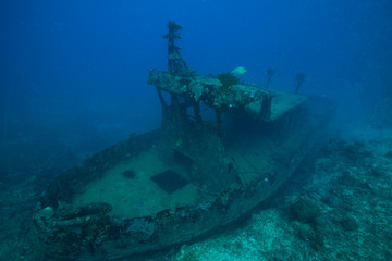 Wreck sits on sea floor