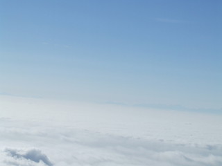 Fototapeta na wymiar mare di nuvole