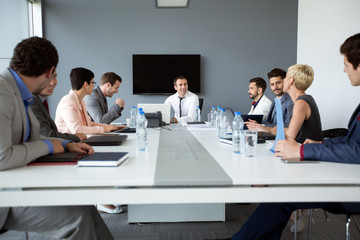 business people discussion on the meeting.