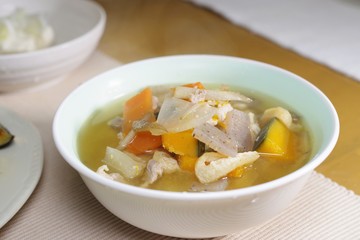豚汁（豚肉の味噌汁）