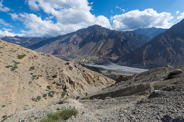 スピティバレー　道