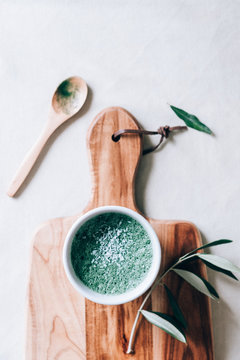 Coconut matcha latte