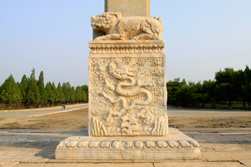 Fototapeta na wymiar Chinese traditional style rock carvings