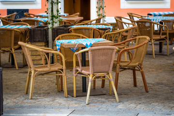 Fototapeta na wymiar a table and four chairs