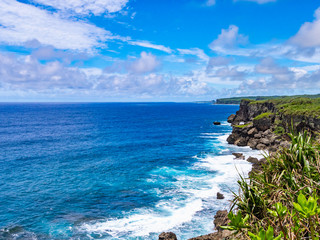 沖縄県 宮古島市 断崖絶壁