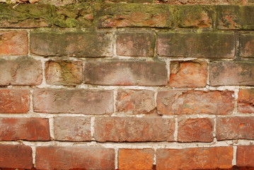 Стена кирпичная