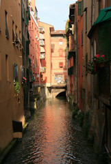 Fototapeta na wymiar Des apparences de Venise à Bologne