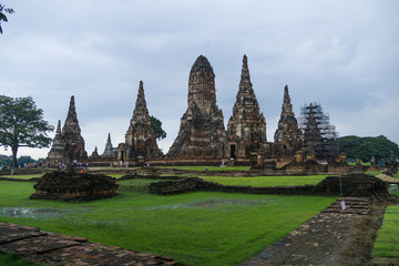 Obraz premium Chaiwattanaram temple in Ayuttaya Ruins of ancient in Thailand