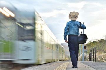 ローカル線・鉄道の旅 - obrazy, fototapety, plakaty