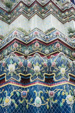 Stucco colorful adornments of temple wall
